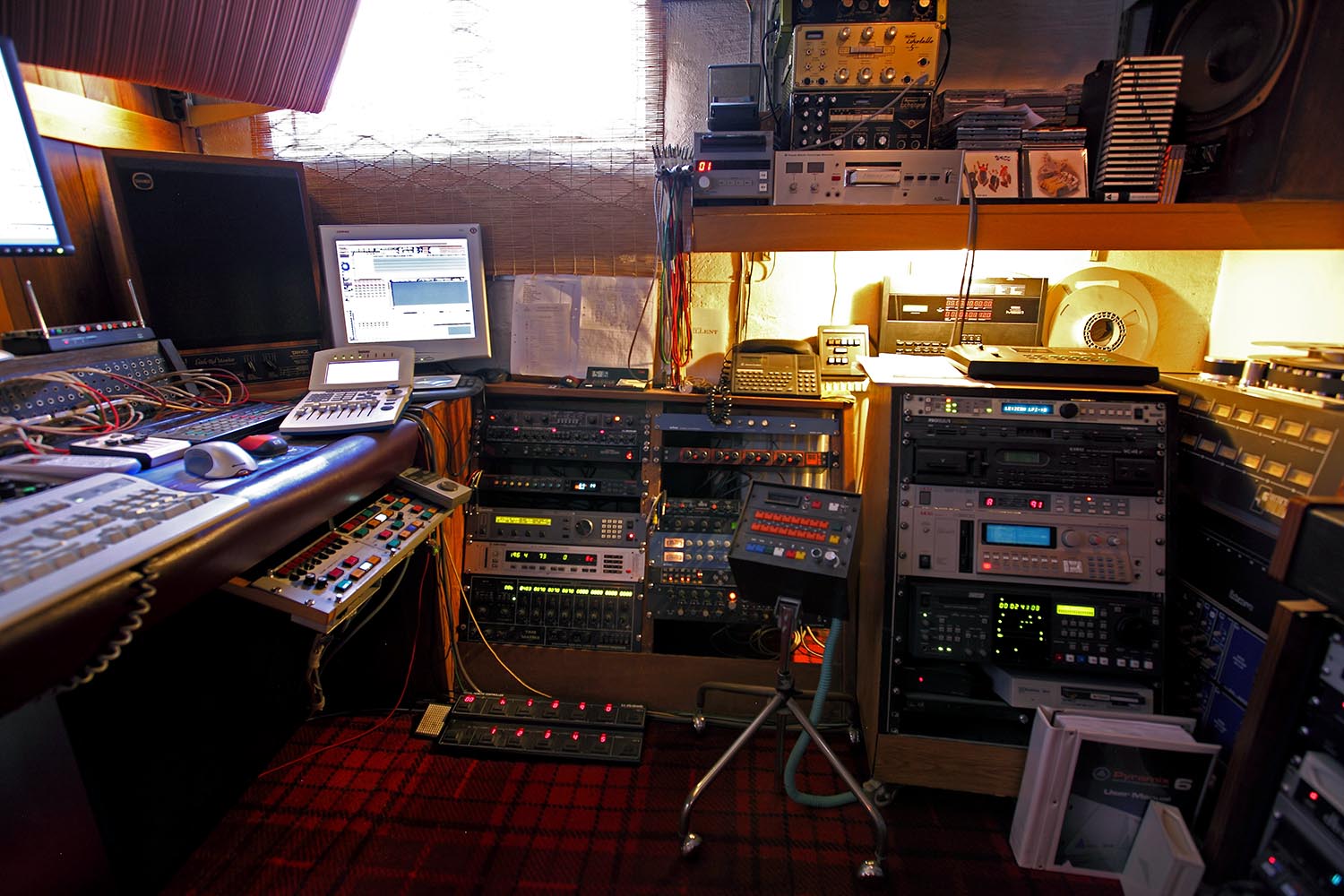 Sound effect processors in Studio 2